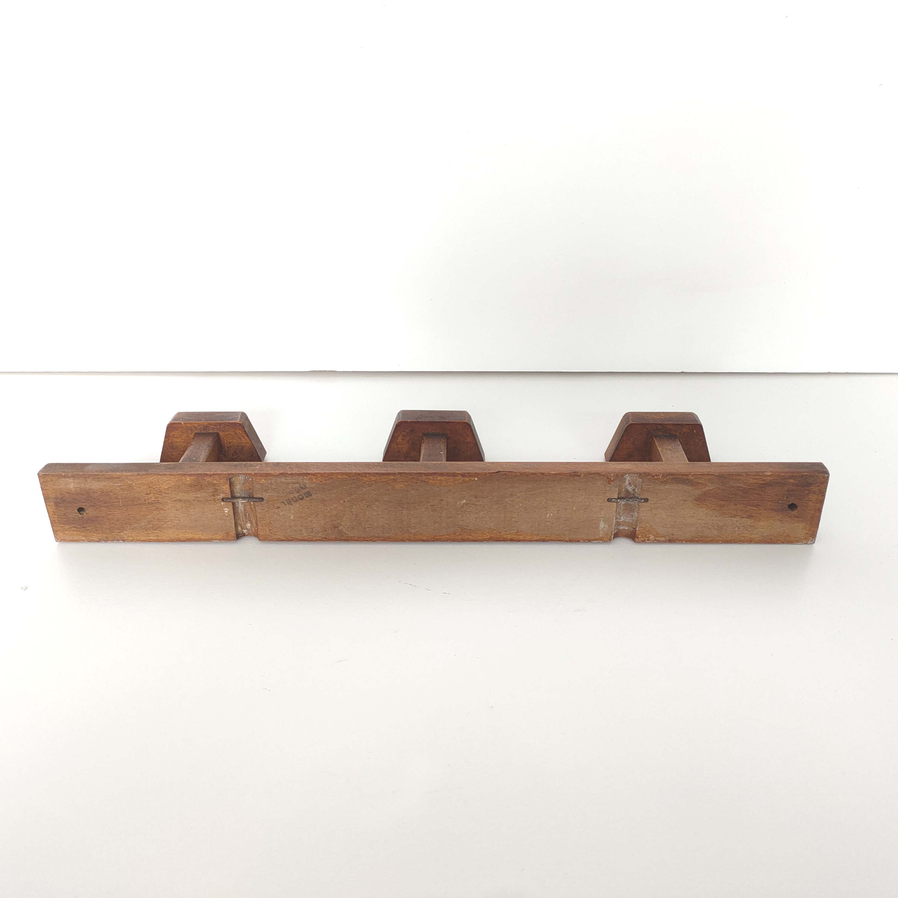 Coat racks 2 wood patères 40s