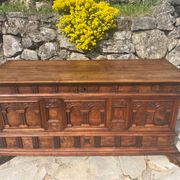 Magnificent walnut chest from the 17th century.
