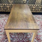 Farmhouse table with spindle legs Gold - Gold