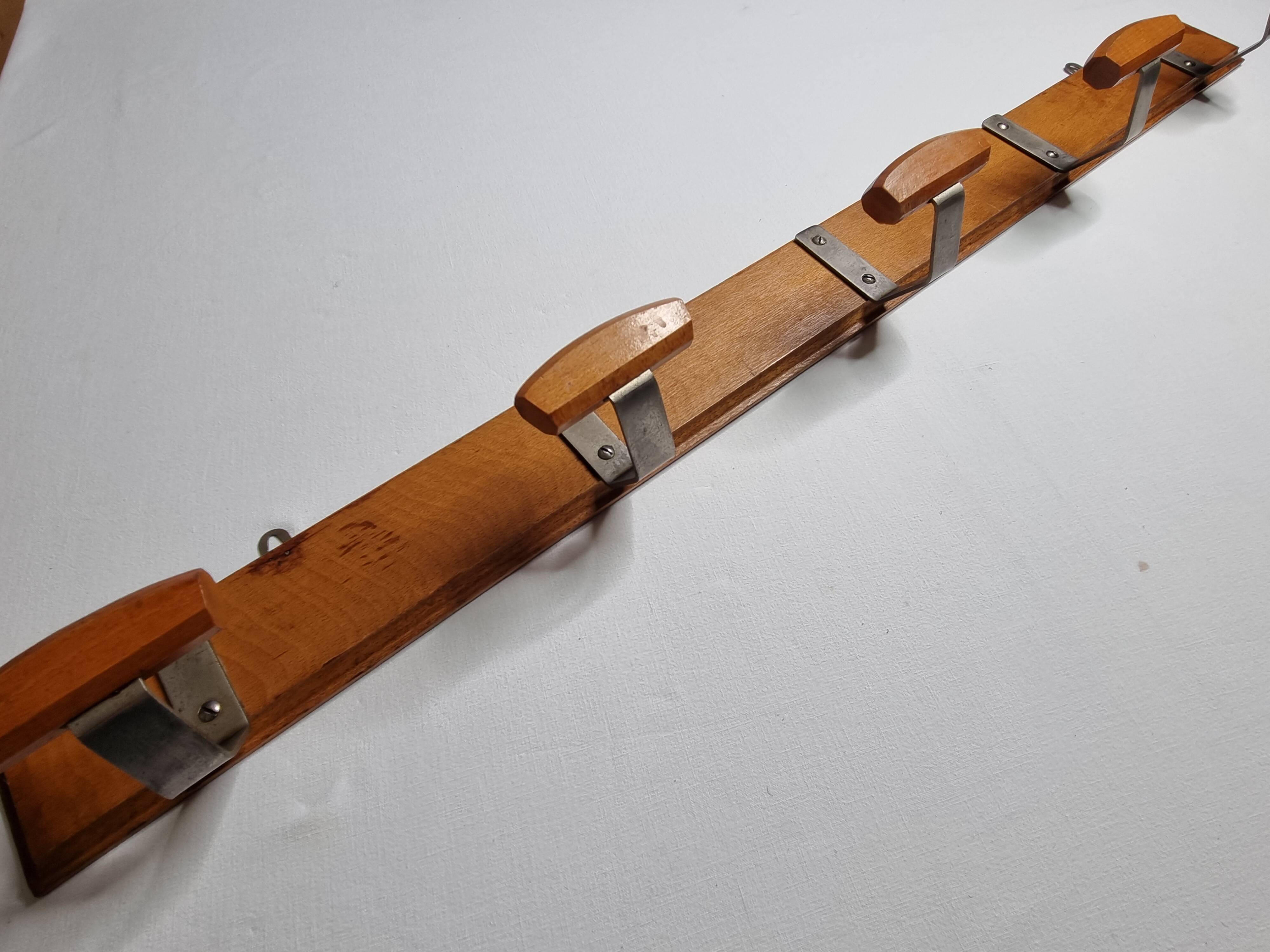 Vintage wall mounted coat rack in wood and metal, 4 hooks, 100 cm