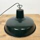 Lampe d’usine industrielle française en émail vert foncé, années 1960