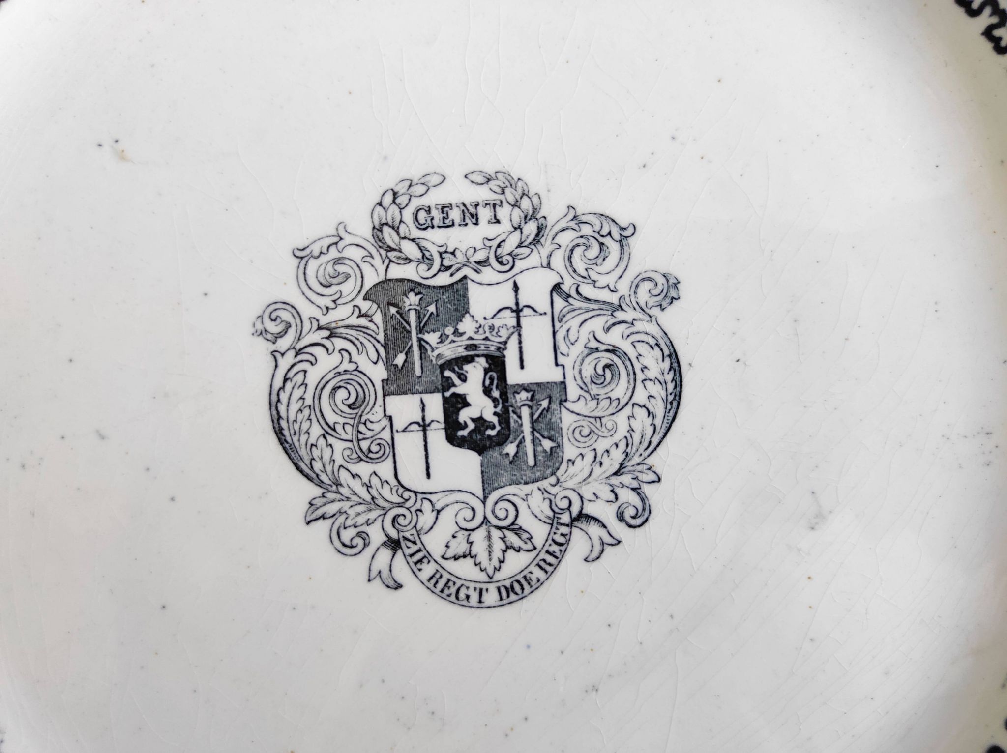 Pair of Gent Boch Frères plates
