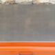 Buffet mado orange et inox