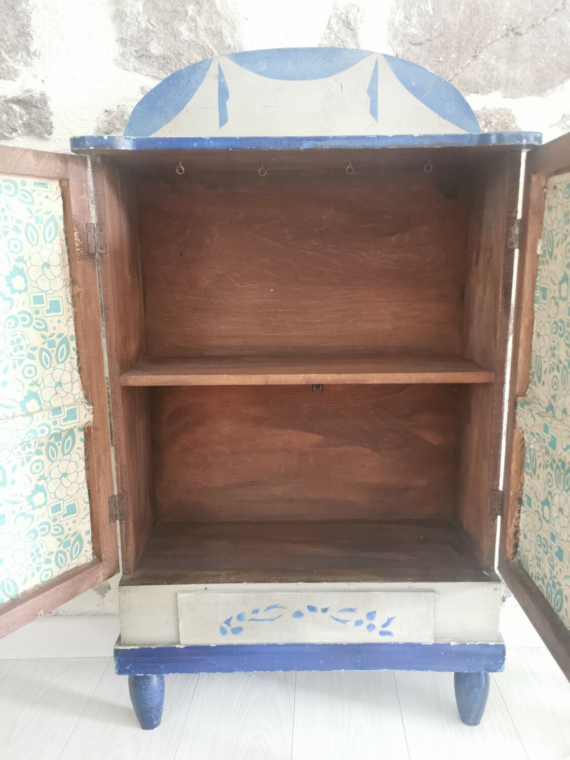 Wardrobe to install. art deco