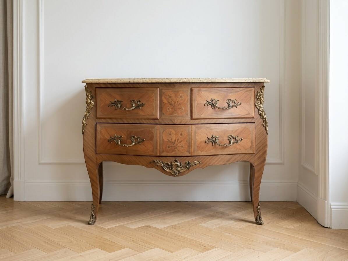 Louis XV style commode in marquetry – Marble top – Bronze fittings