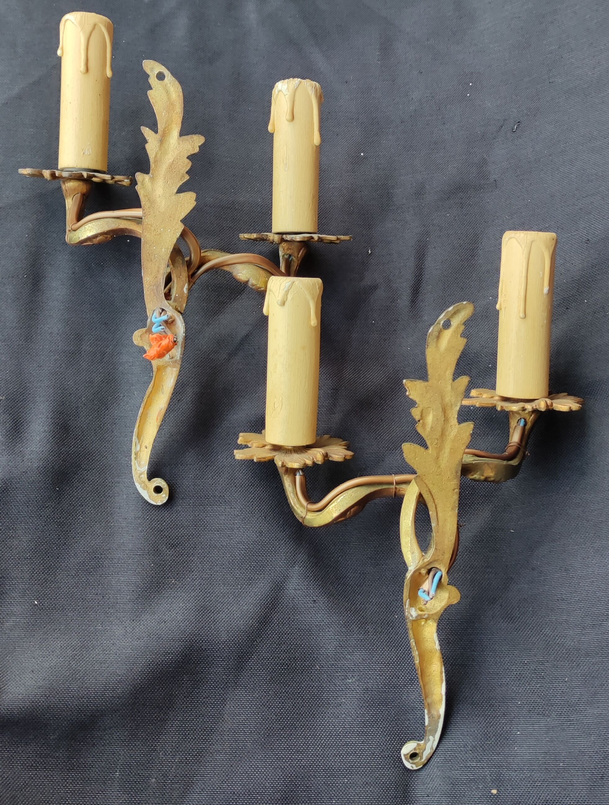 Pair of bronze wall lamps Louis XV style