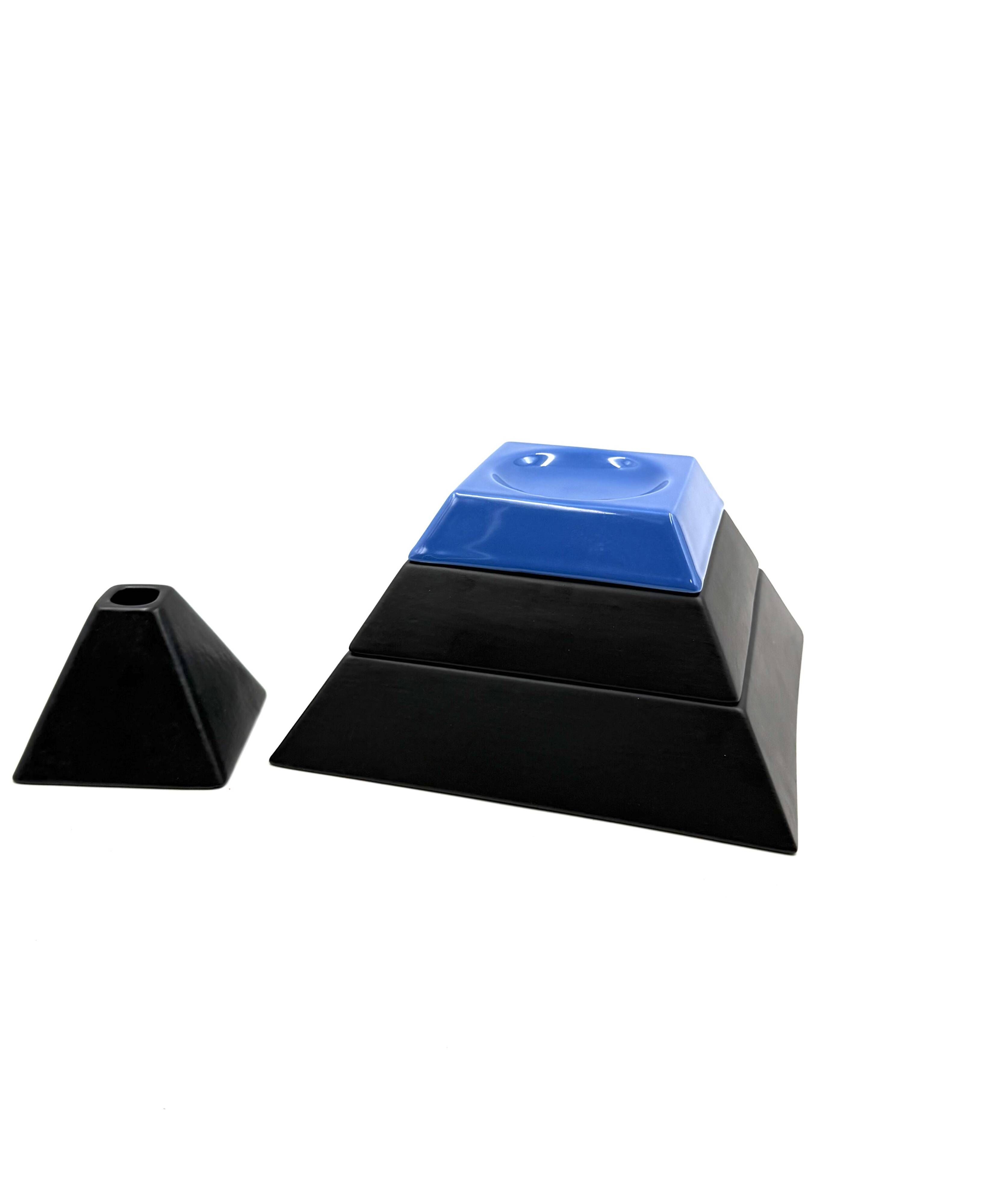 Pyramid shaped stacked ceramic ashtrays / centerpiece Amalgames France 1980