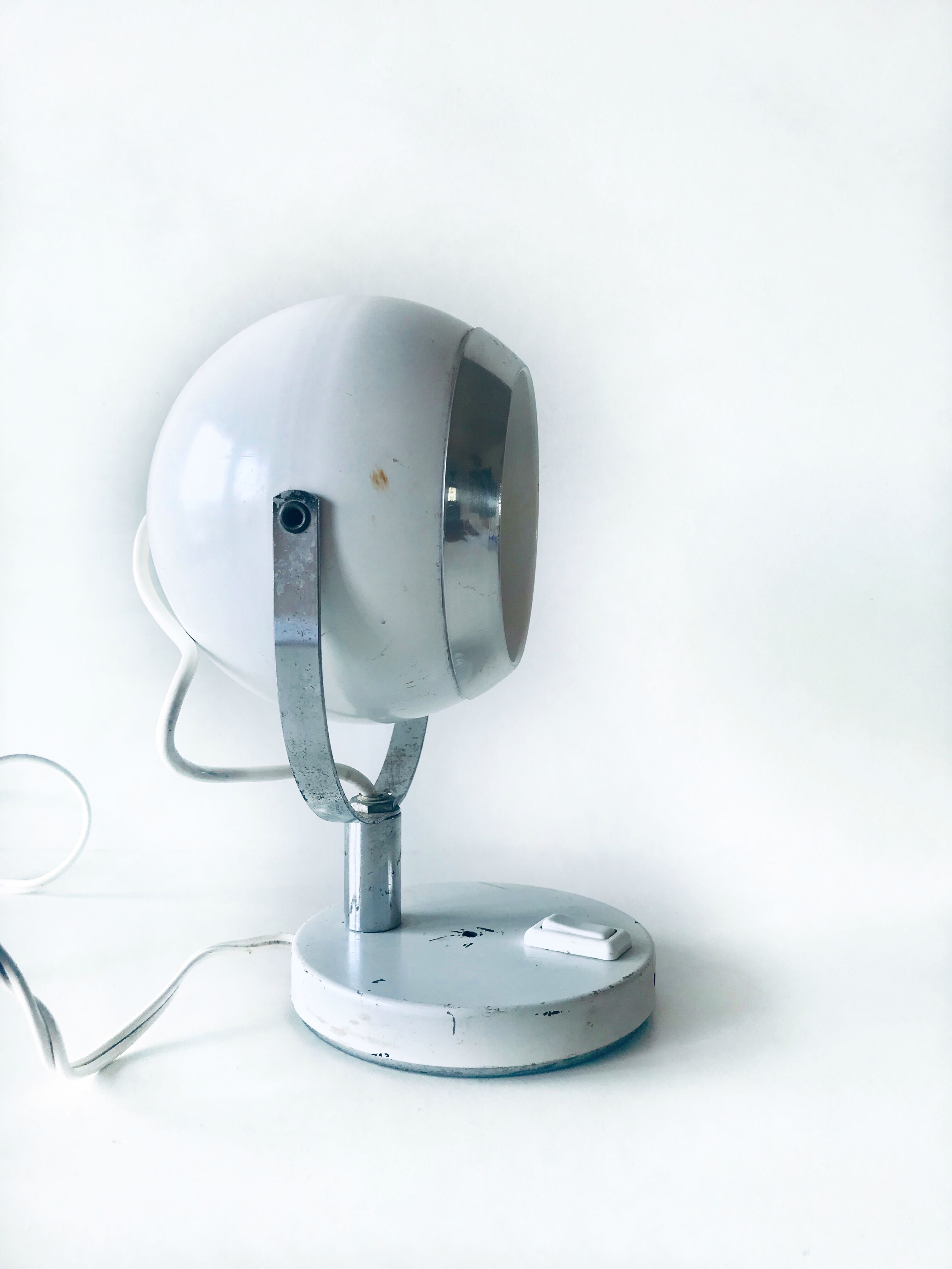 Eyeball lamp applies or to pose