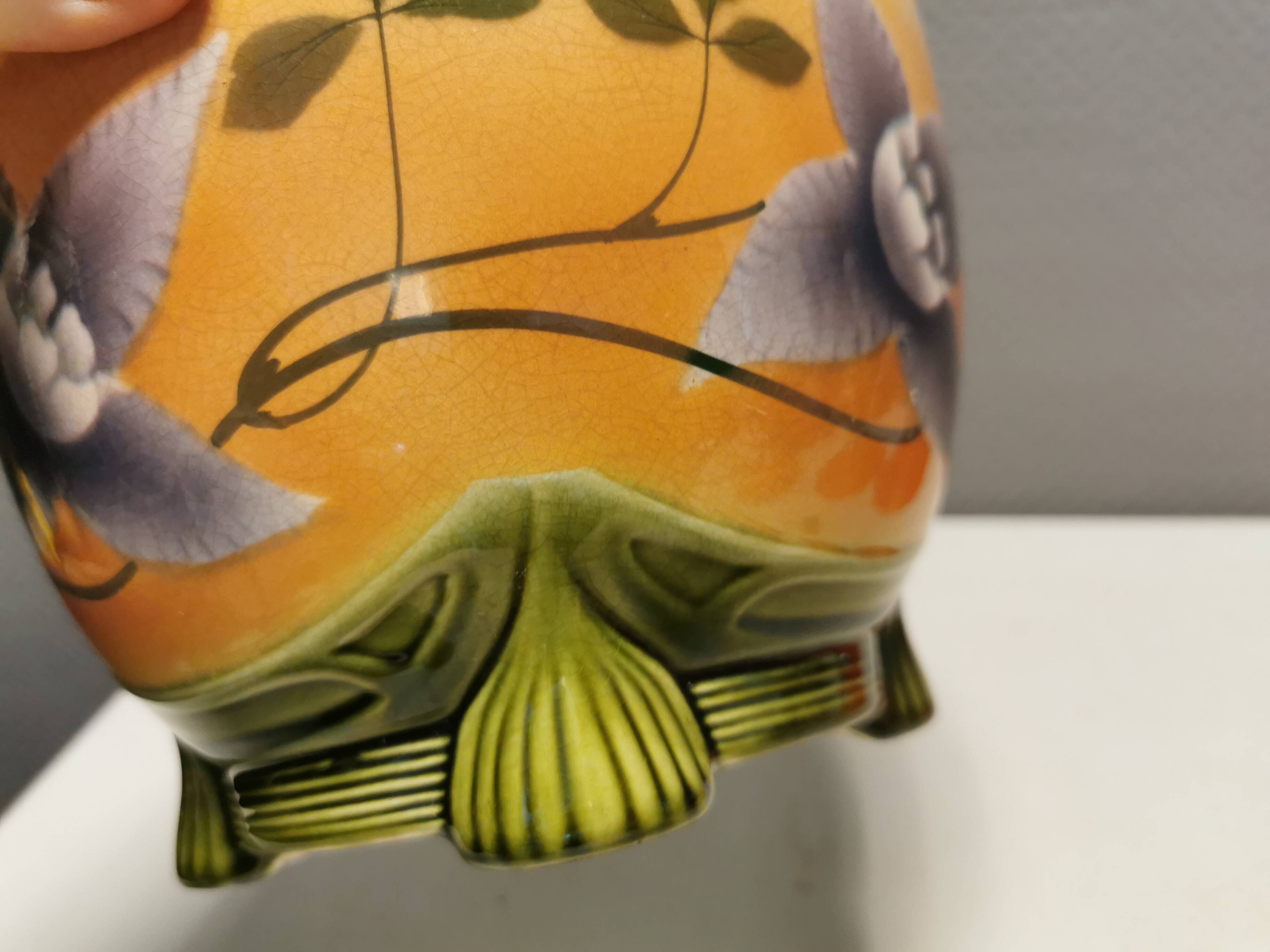 Fantastic flower pot from German Villeroy & Boch 1874-1909.