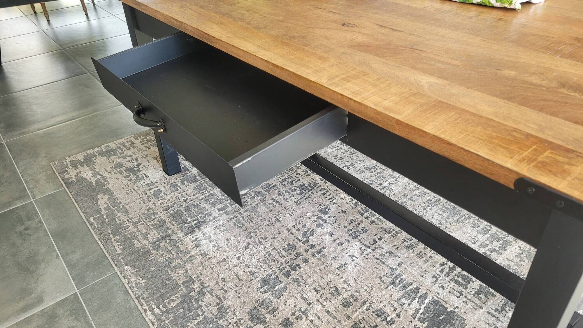Industrial dining table (mango wood) for 6 people