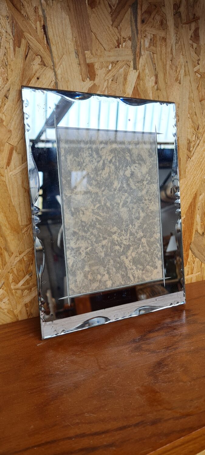 Beveled mirror photo frame