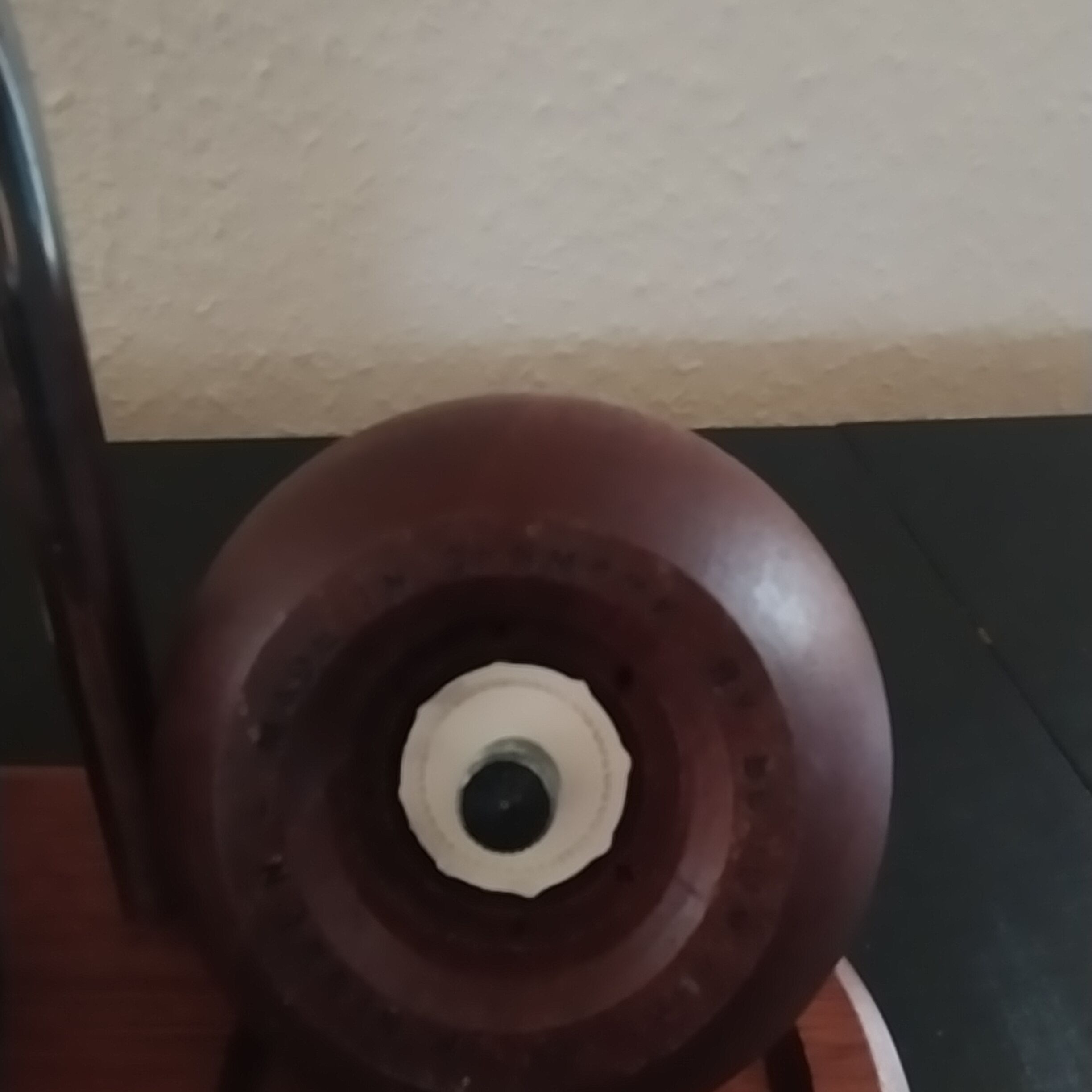 Salt and pepper mill set on base