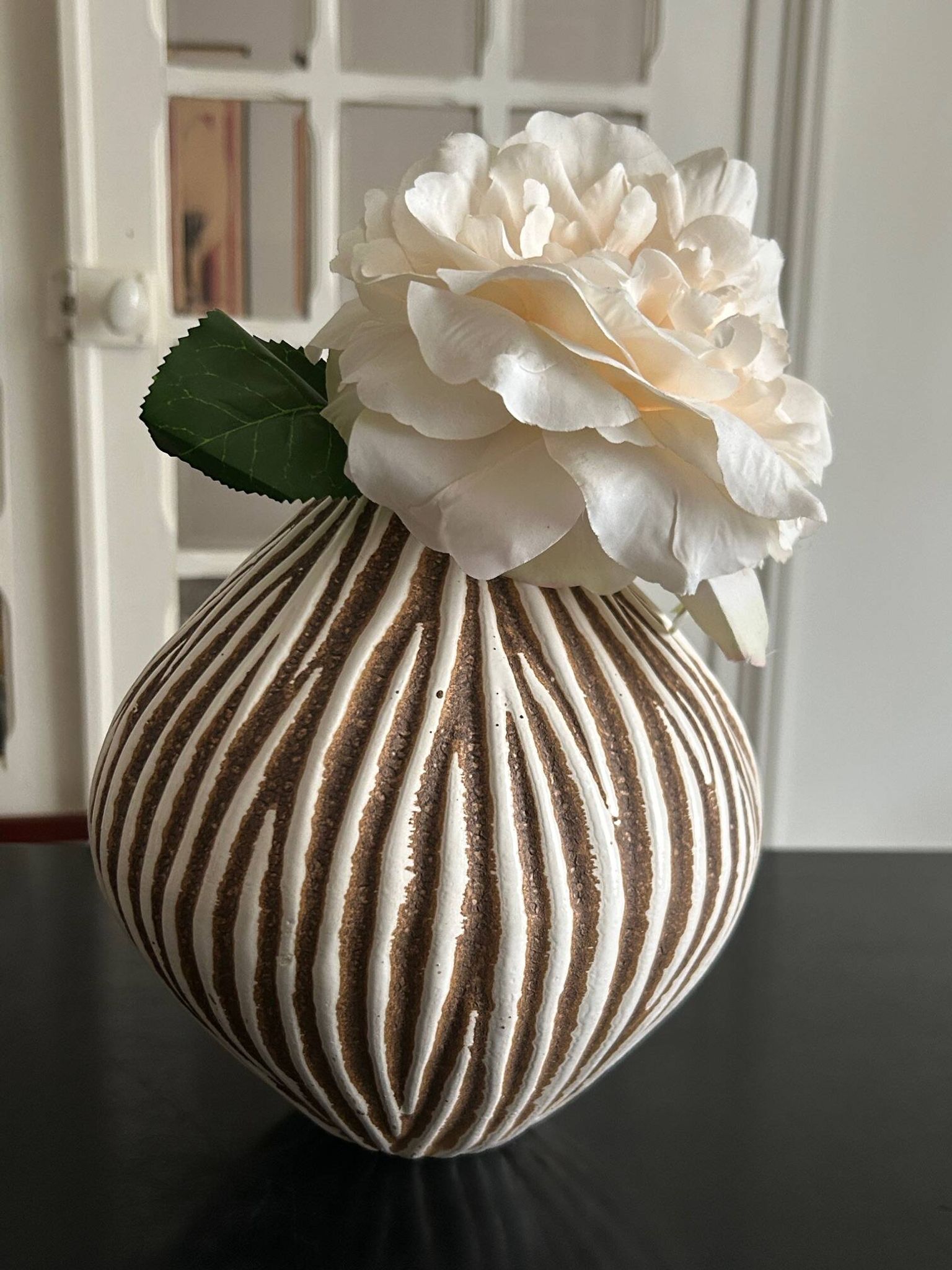 vase en céramique striée 1970