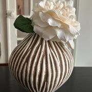 vase en céramique striée 1970