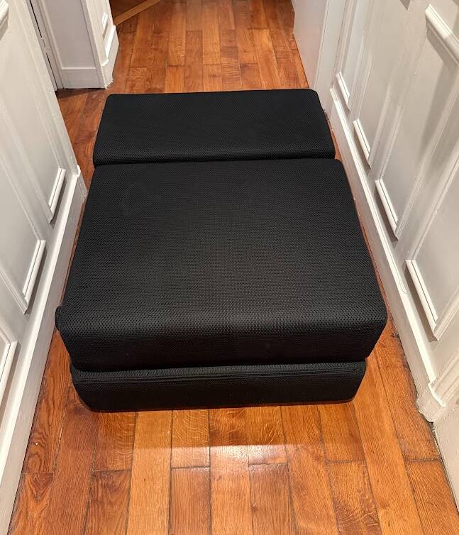 Chauffeuse convertible Trix tissu noir / Lit d'appoint Kartell