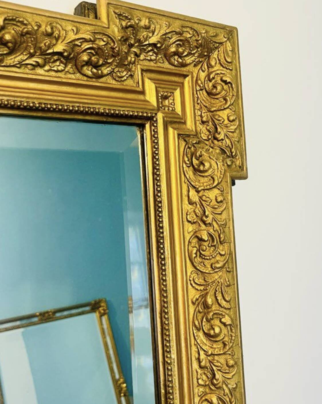 Antique gold leaf mirror – 99×67cm – bevelled glass,