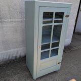 Small Parisian wardrobe