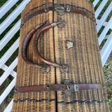 Old market or picnic basket