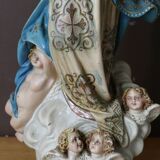 Plaster statuette of the Virgin of Olot with glass eyes. Early 20th century.