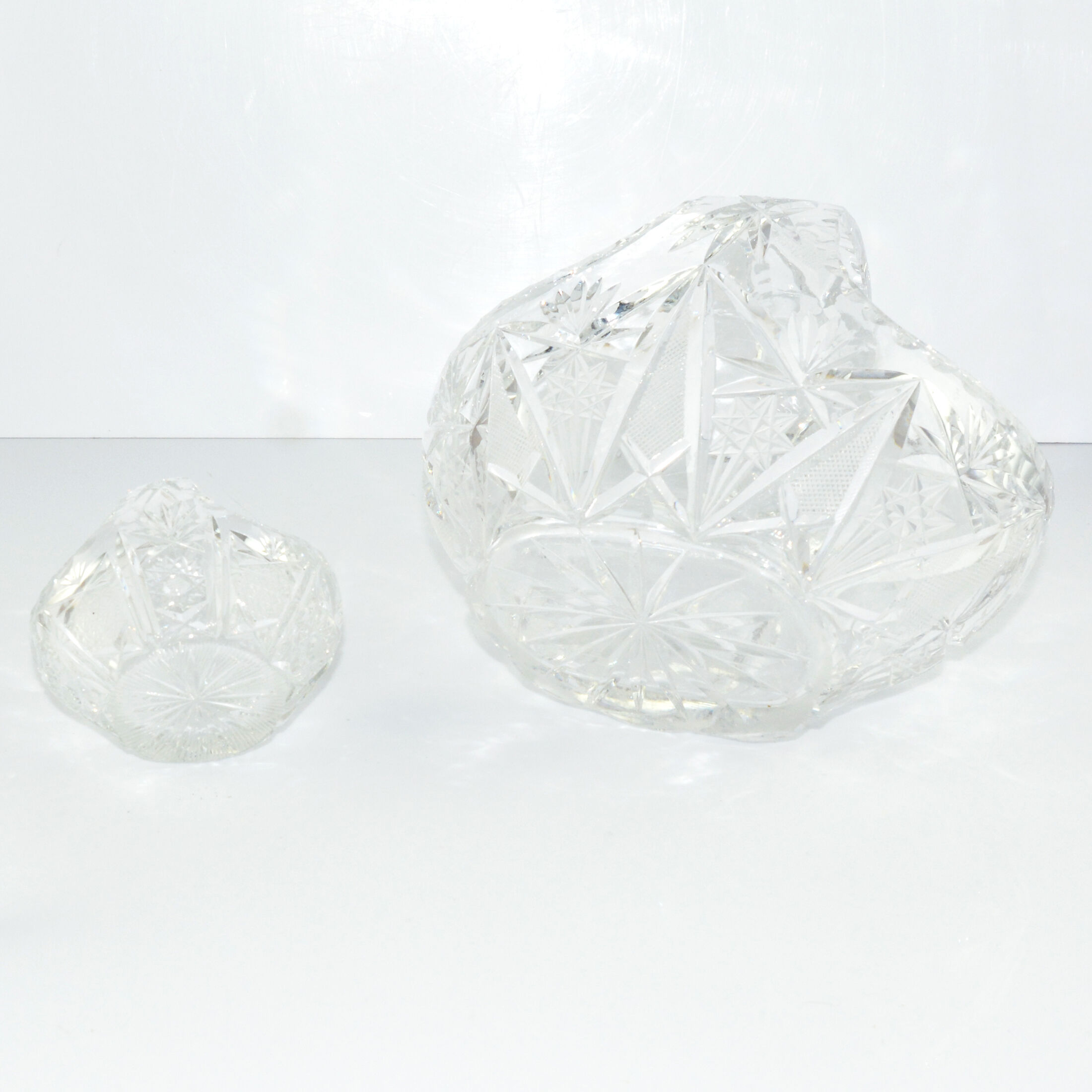 A pair of crystal baskets Huta Szkła Julia, Poland, 1980s