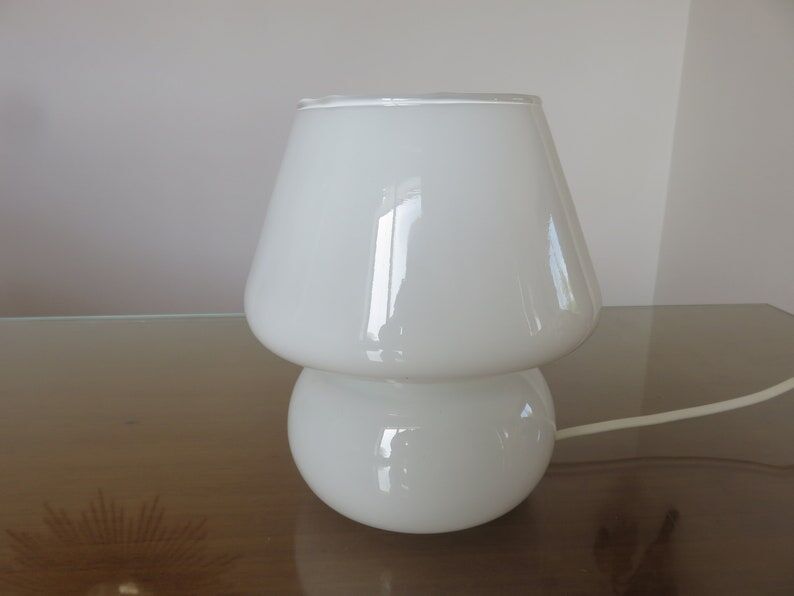 Lamp " mushroom " in white opaline 80s