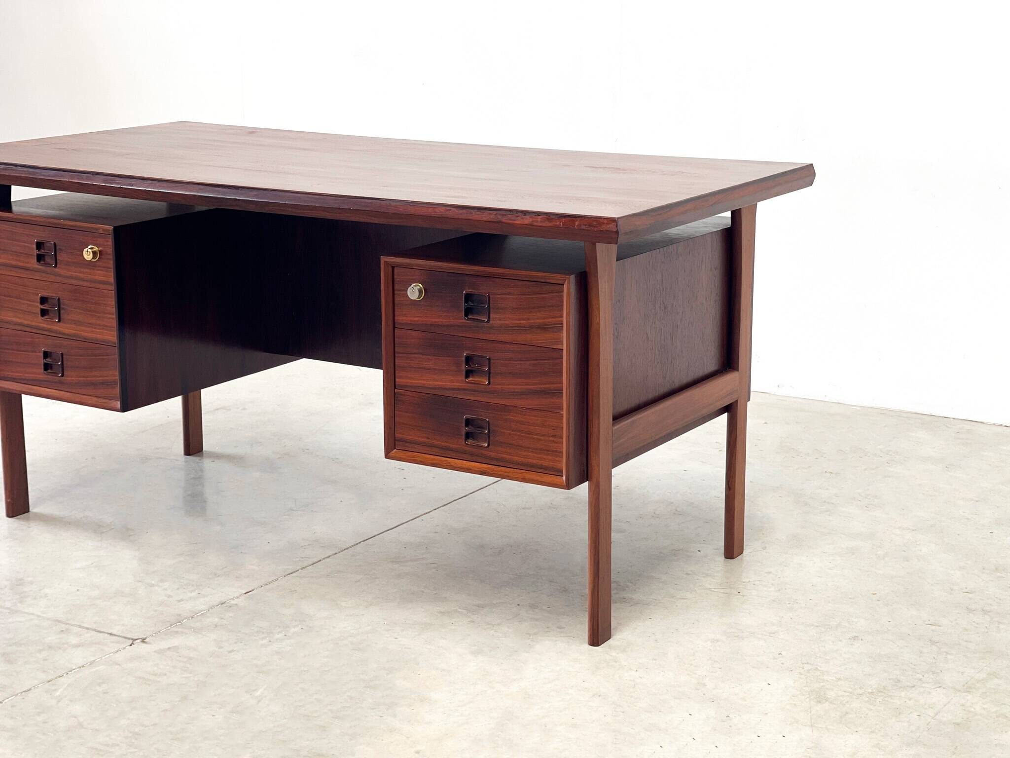 Arne Vodder Rosewood double sided desk