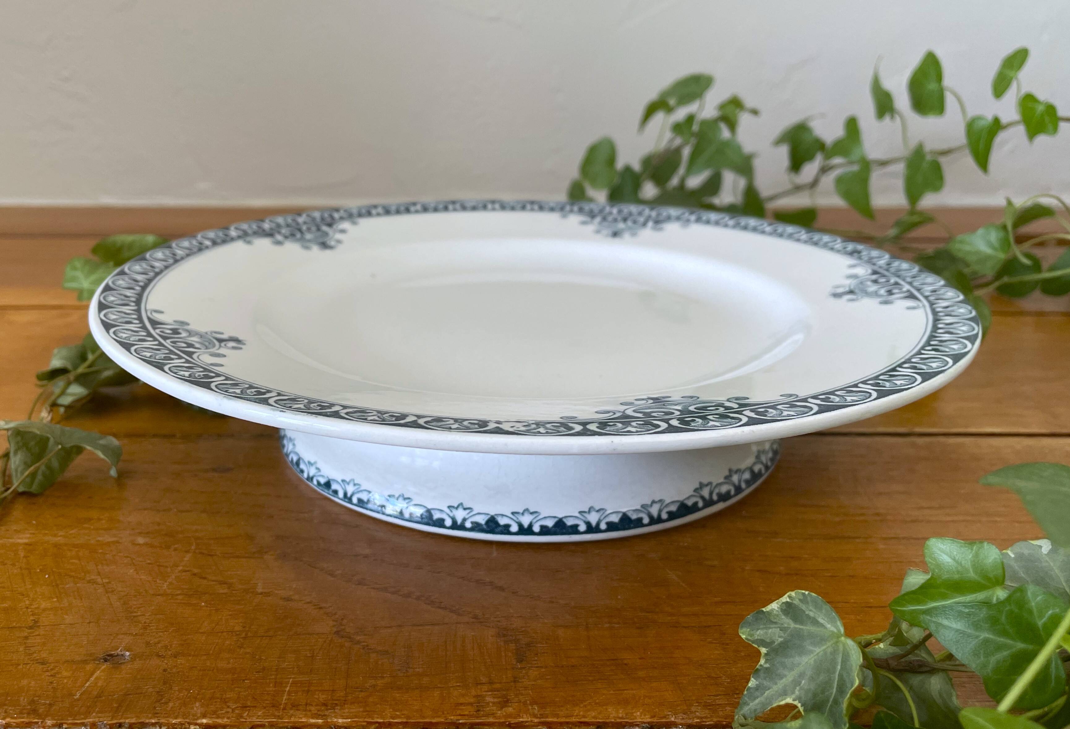 Antique dish for mignardises in Saint-Amand earthenware (Nord)