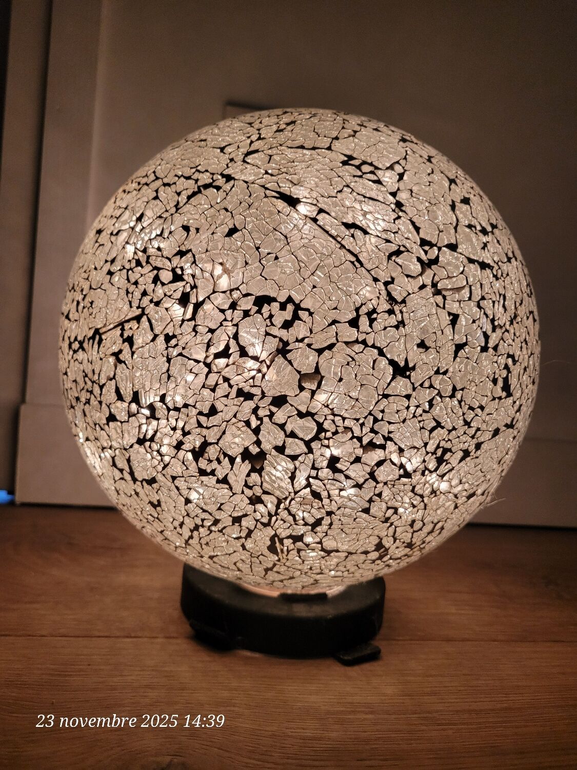 Table lamp