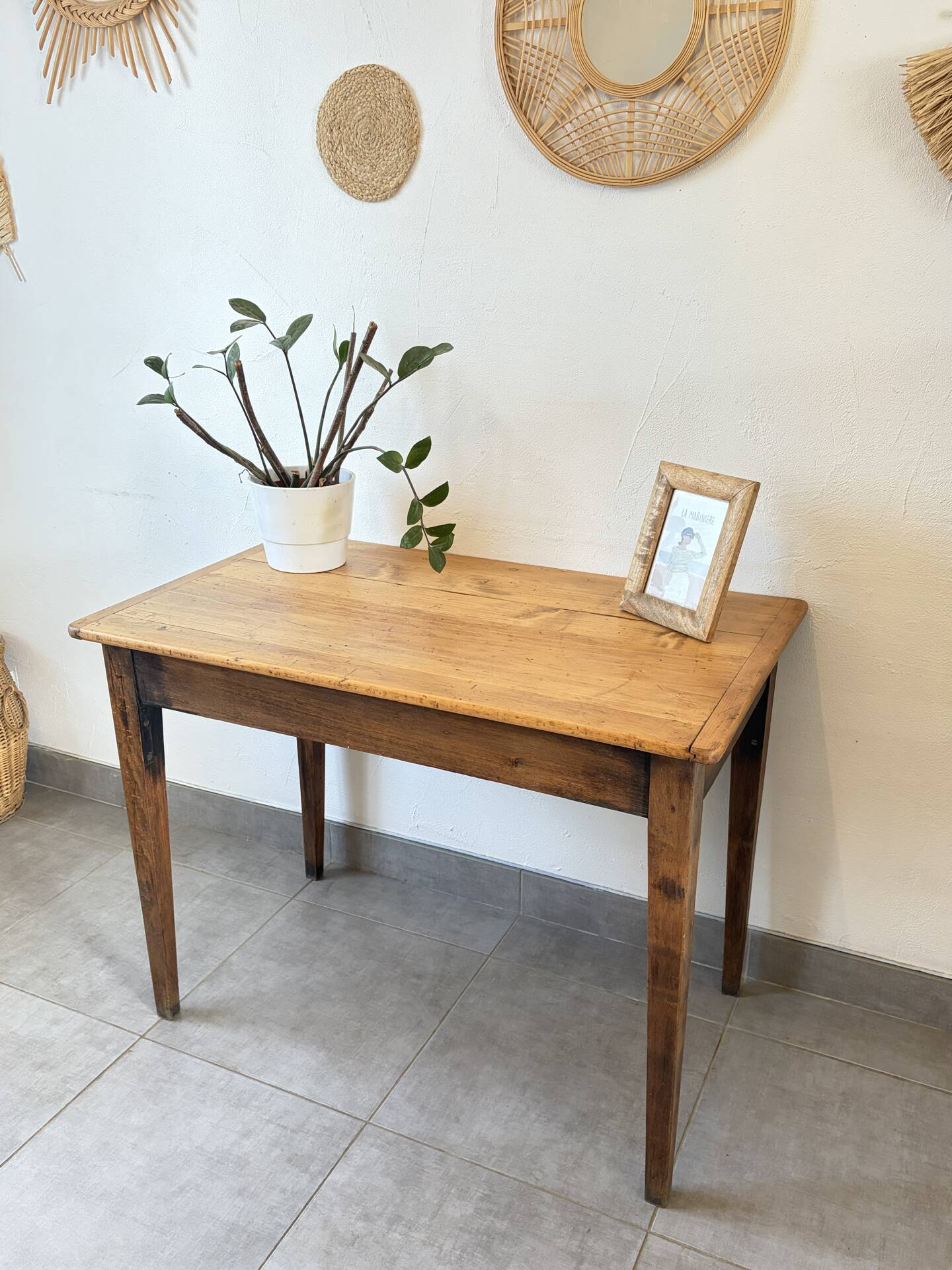 Farmhouse table / vintage desk