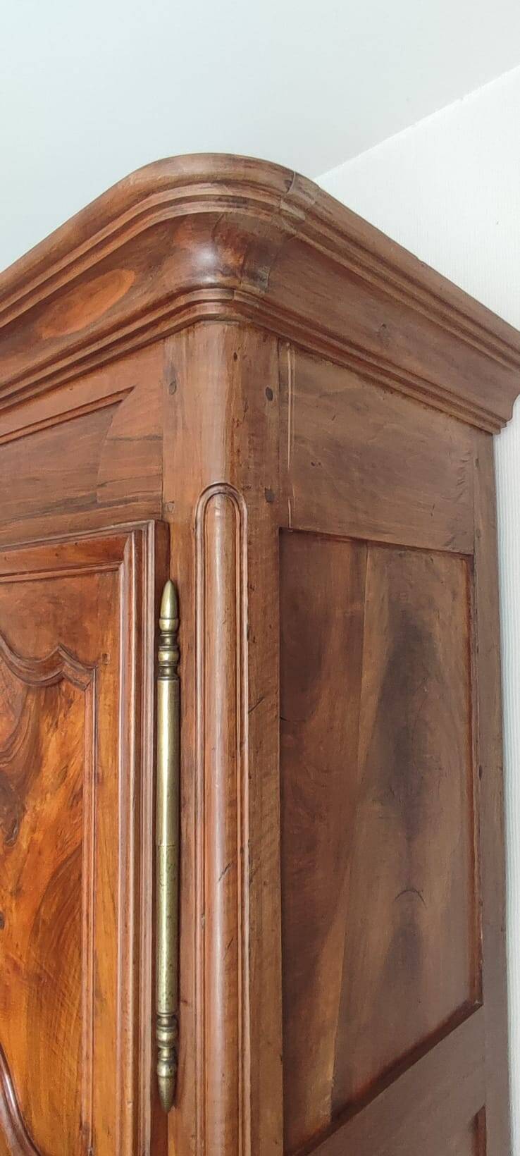 armoire bressane