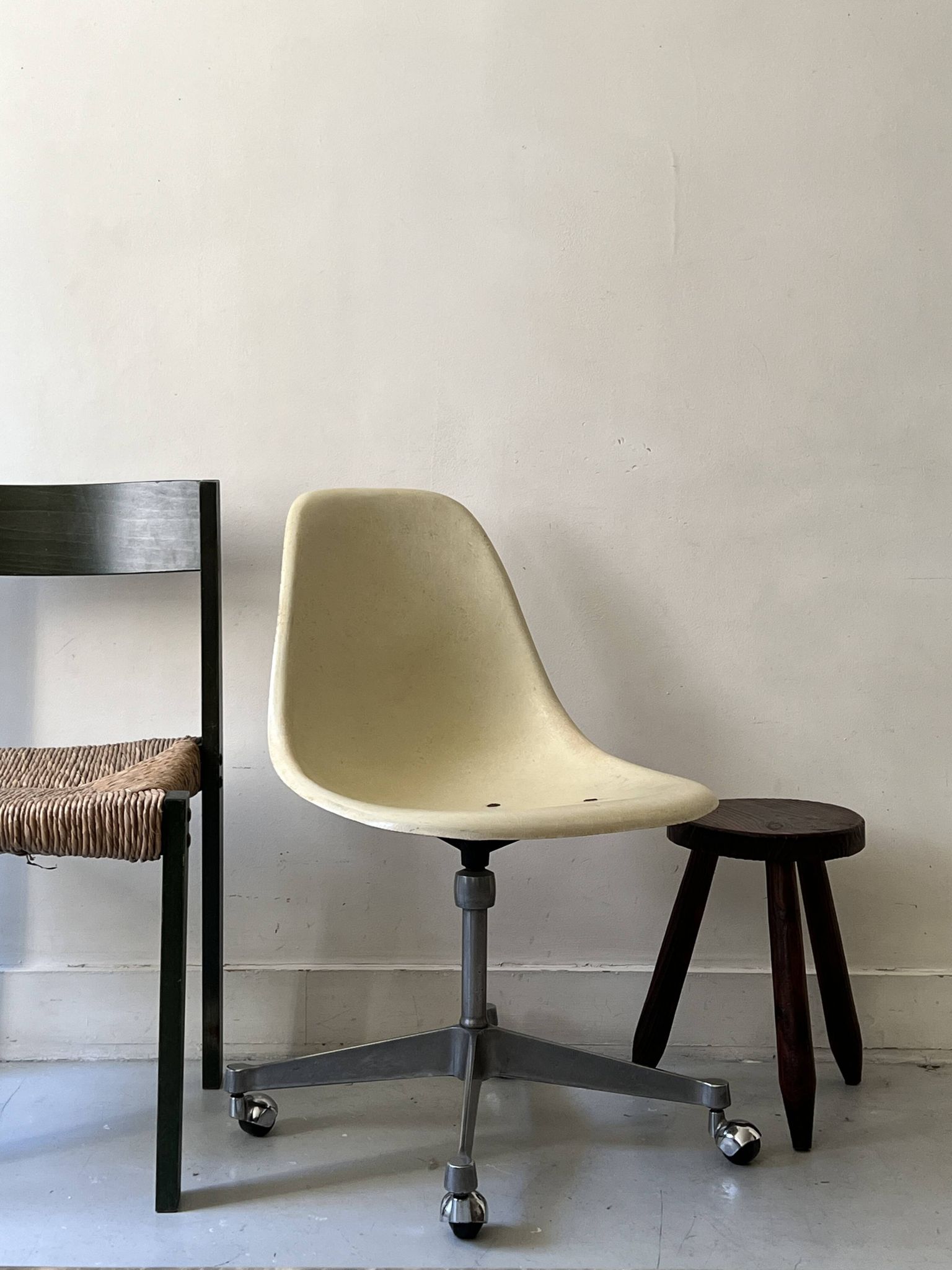 Ecru fibreglass wheelchair by H. Miller for International Furniture