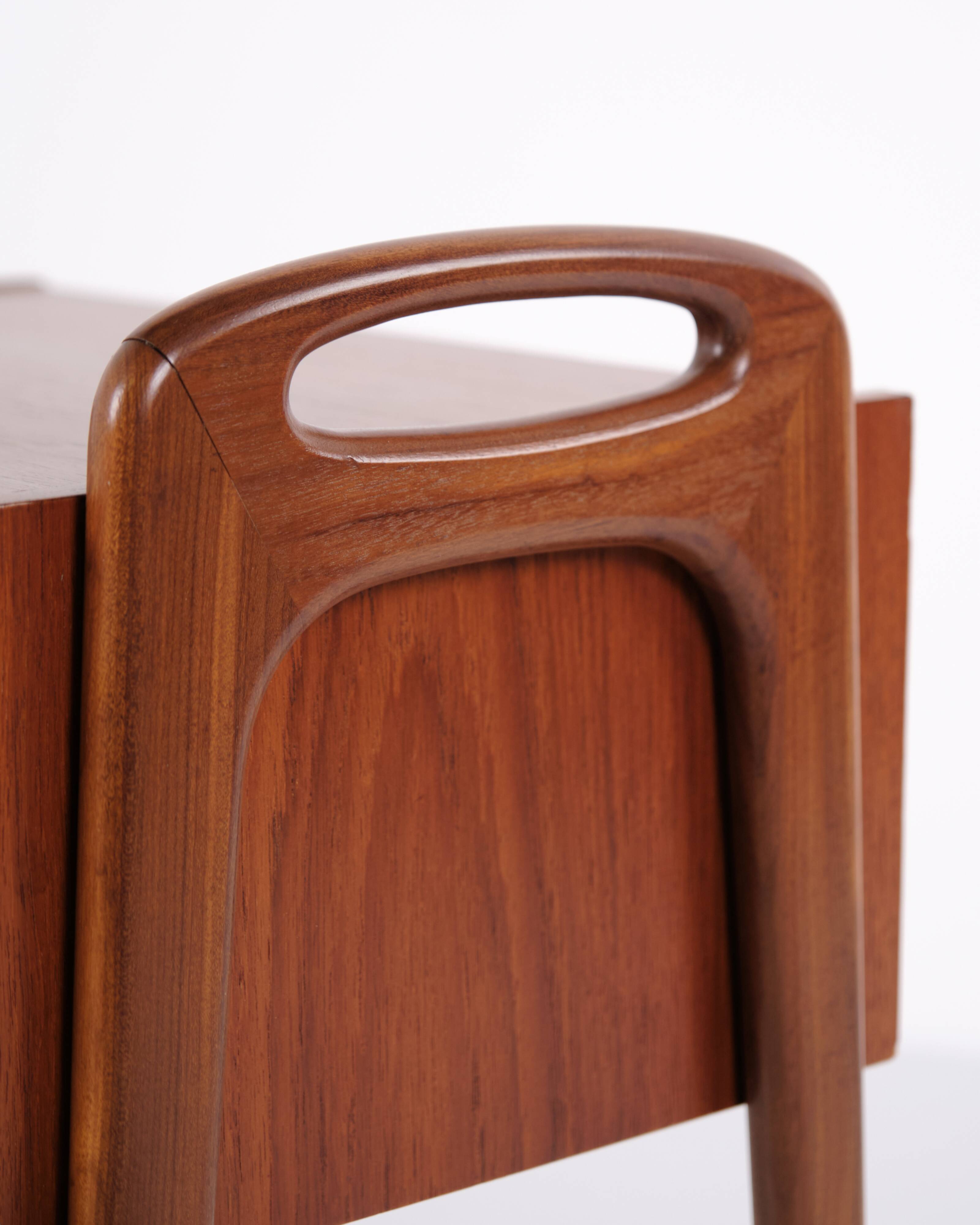 Table d'appoint / de chevet - Teck - Design danois - Années 1960
