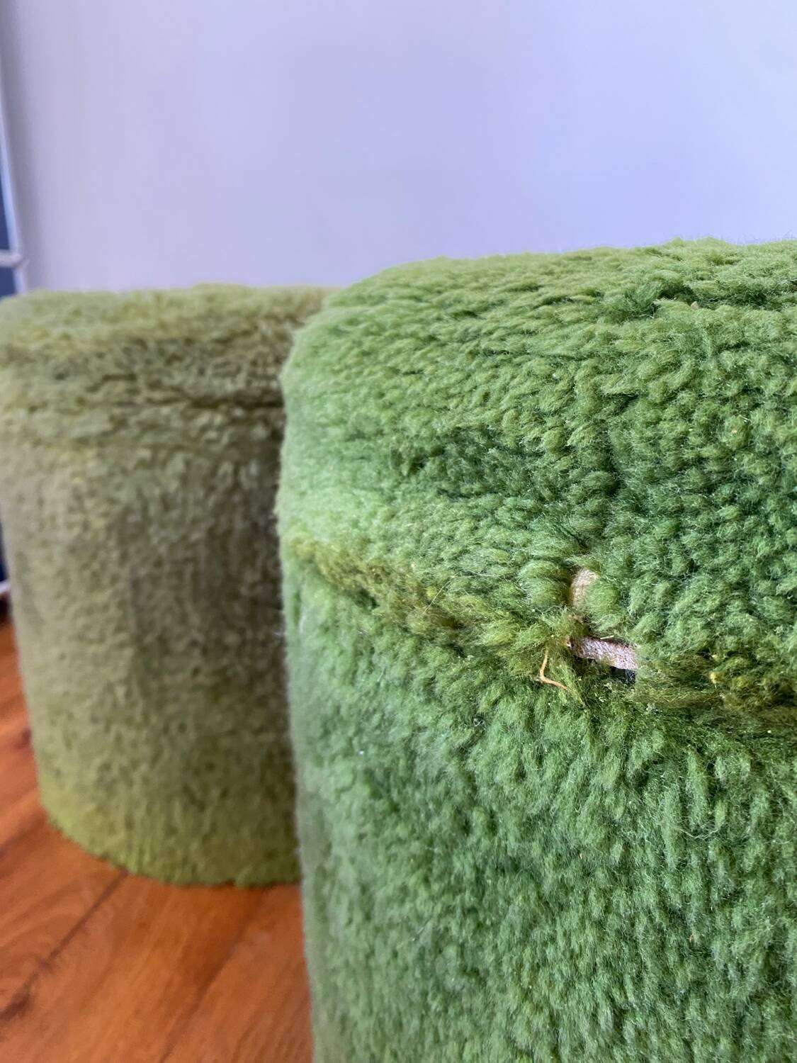 Lot 2 green fur poufs from the 70s