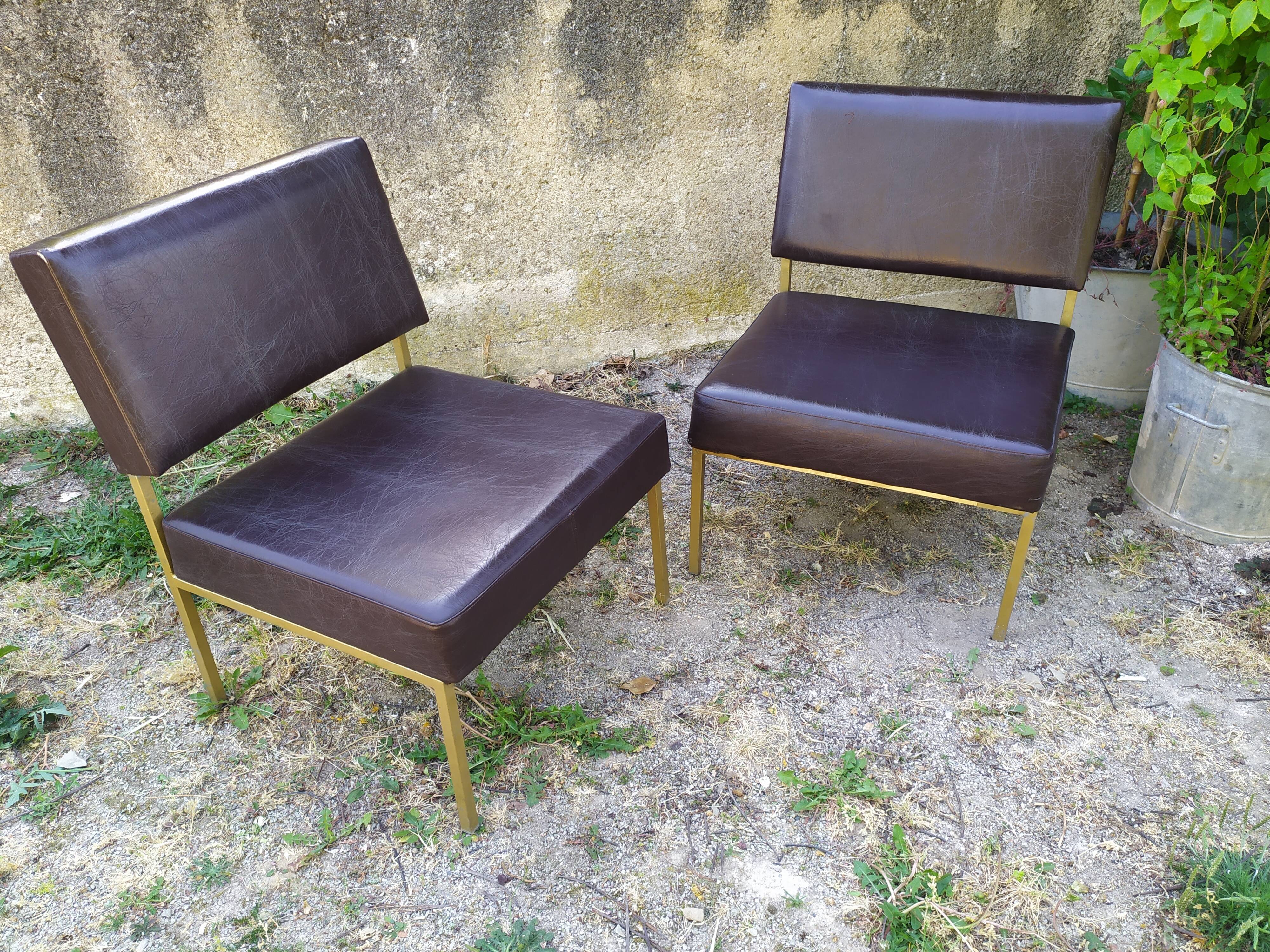 Paire de chauffeuses années 70
