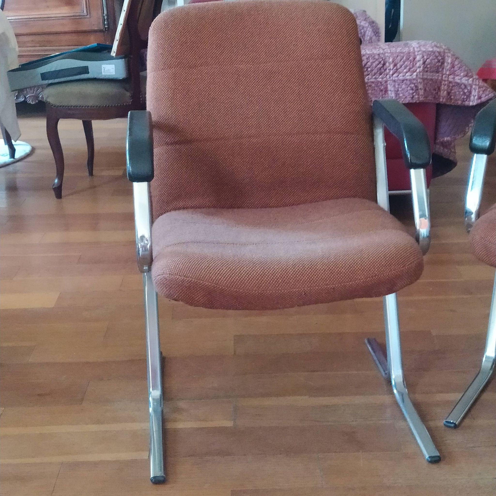 pair of 1970s modernist design armchairs in tweed fabric