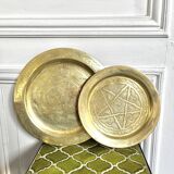 Assiettes orientales vintage en laiton