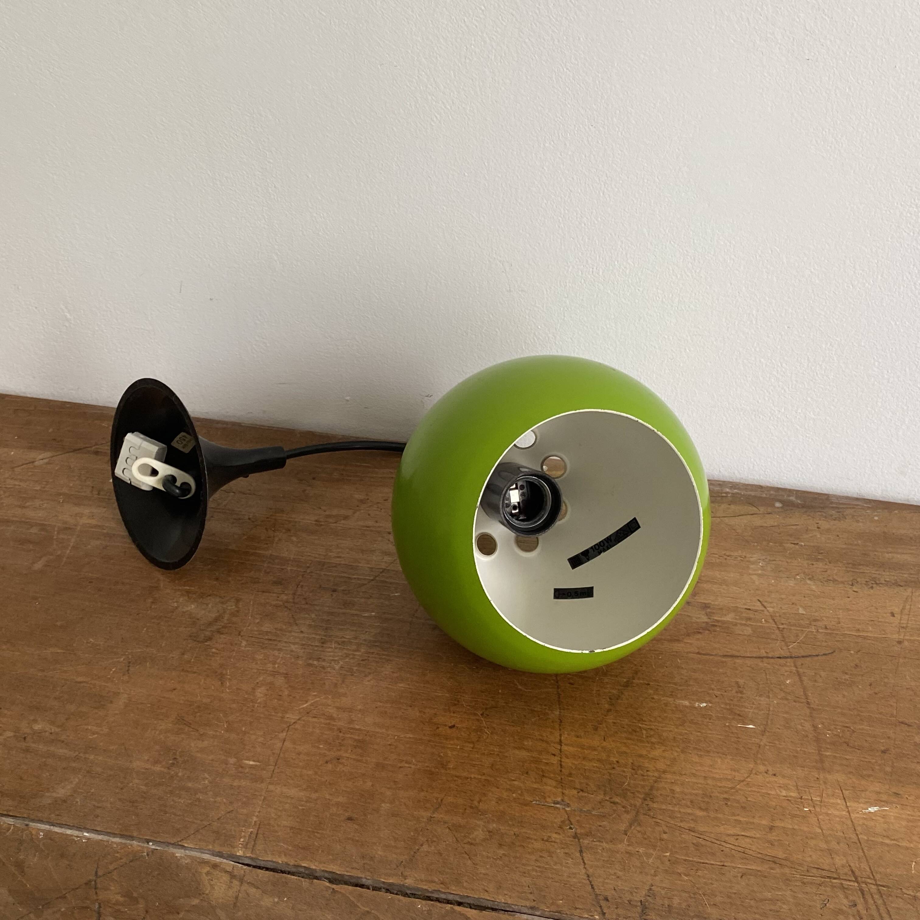 Paire de suspension eye ball par lita. 1970. vert.