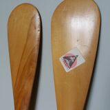 Paddles Native American rows