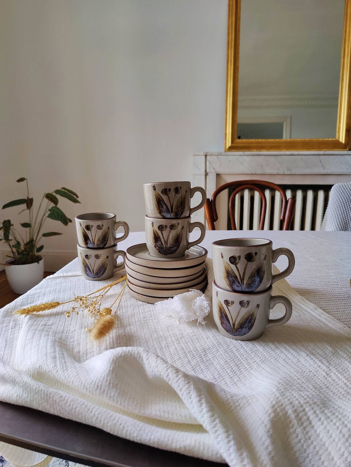 Arnon stoneware service