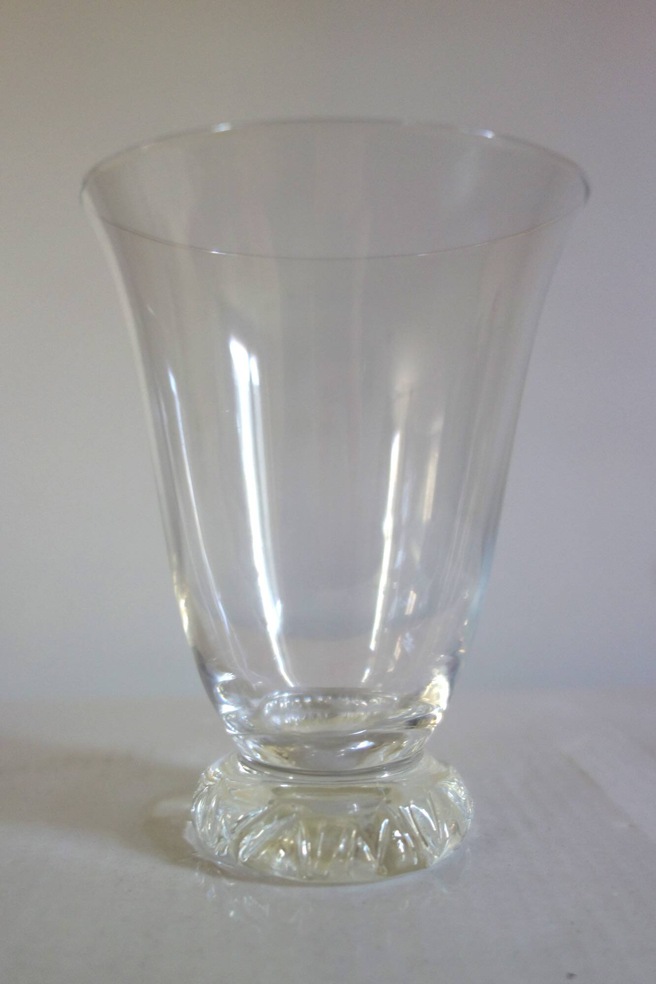 6 Daum Kim model wine glasses, mid-20th century