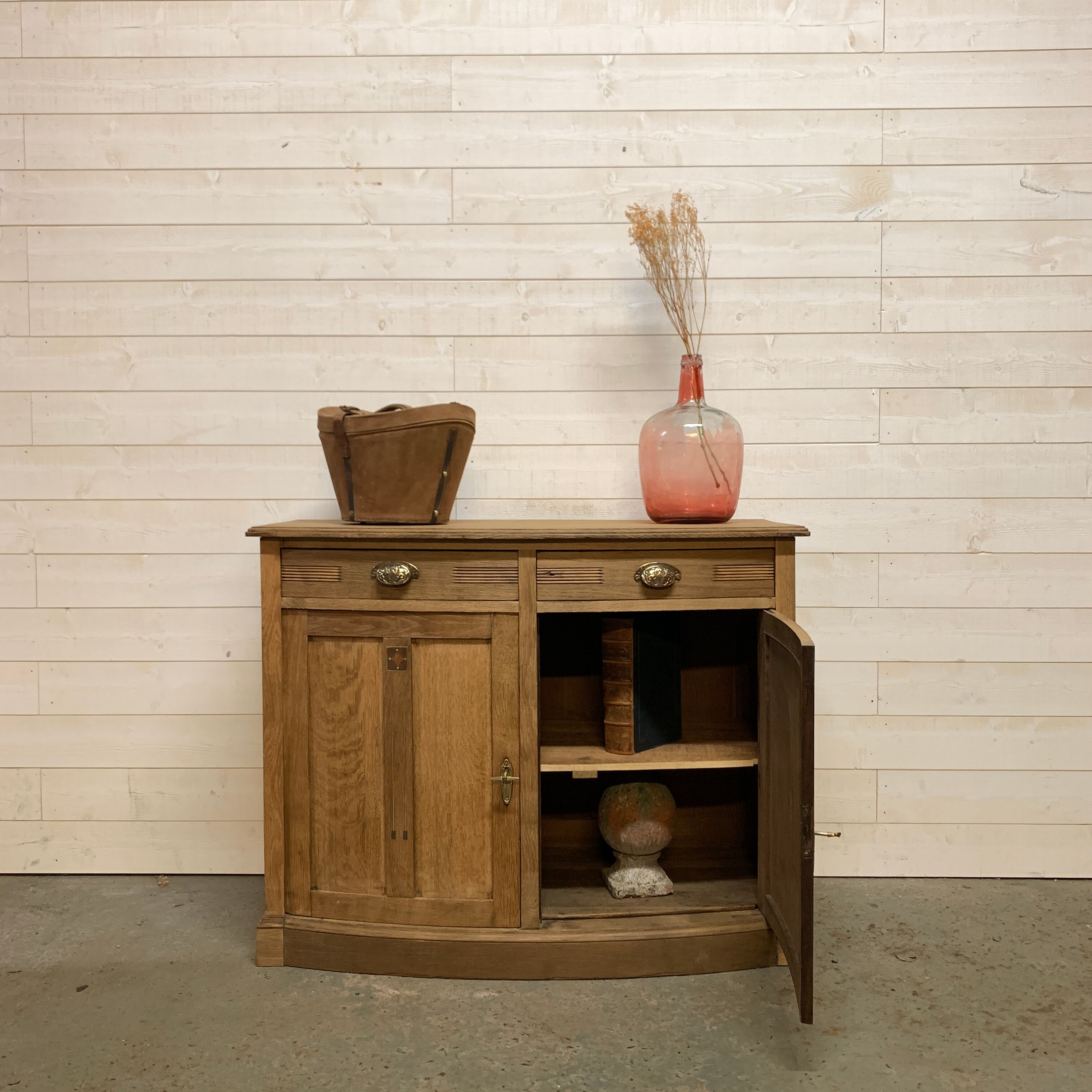 Buffet Art Deco marquetry and brass inlay