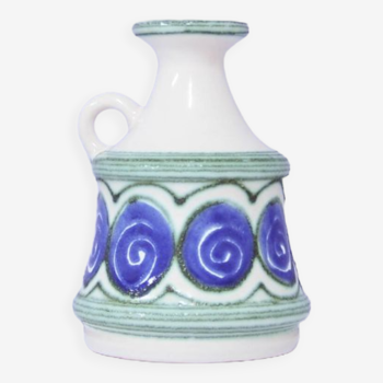 vase blanc vintage peint en bleu