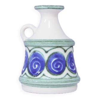 vase blanc vintage peint en bleu