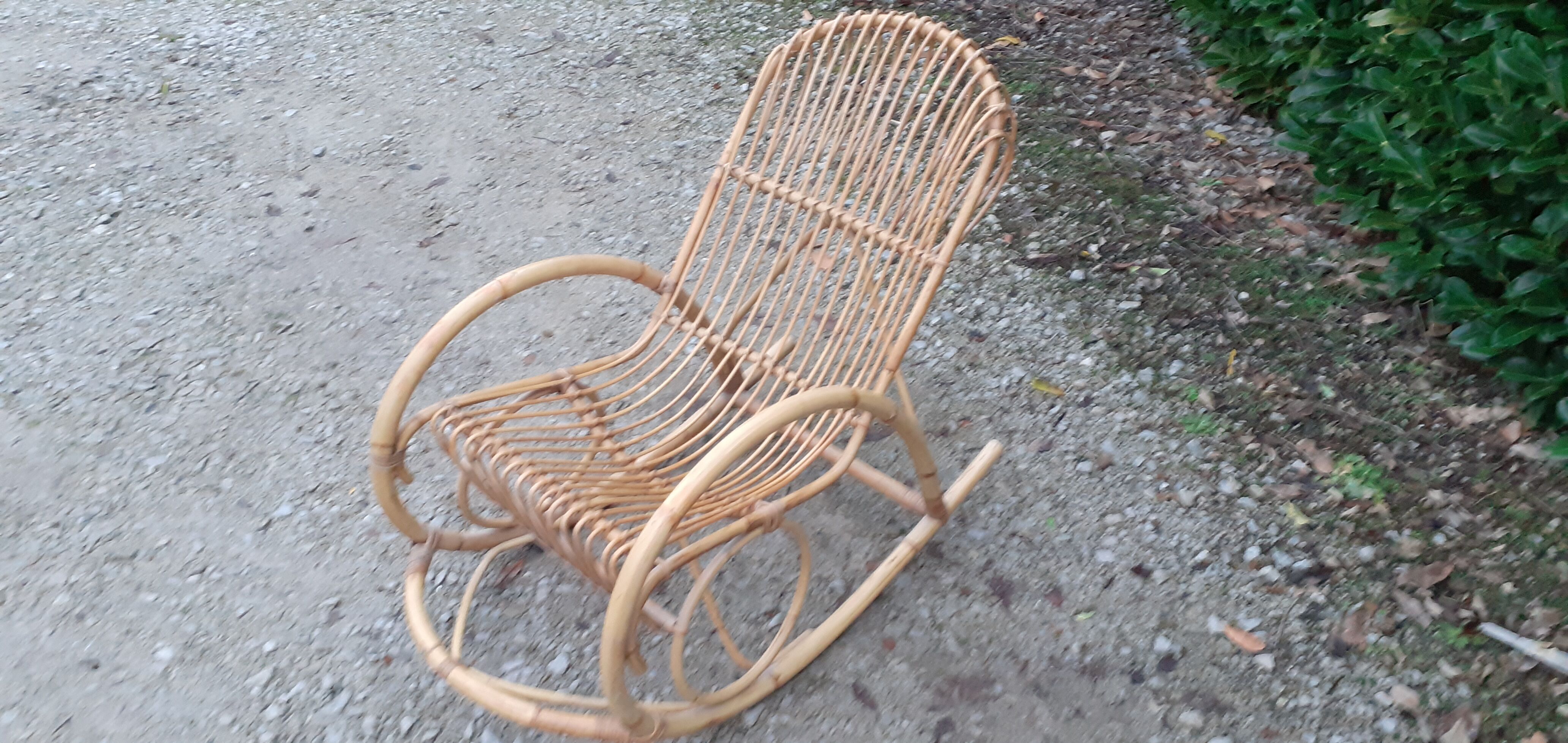Rocking-chair rocking and armrests in vintage 60 year rattan