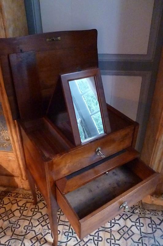 Hairdresser late 18th and early 19th century