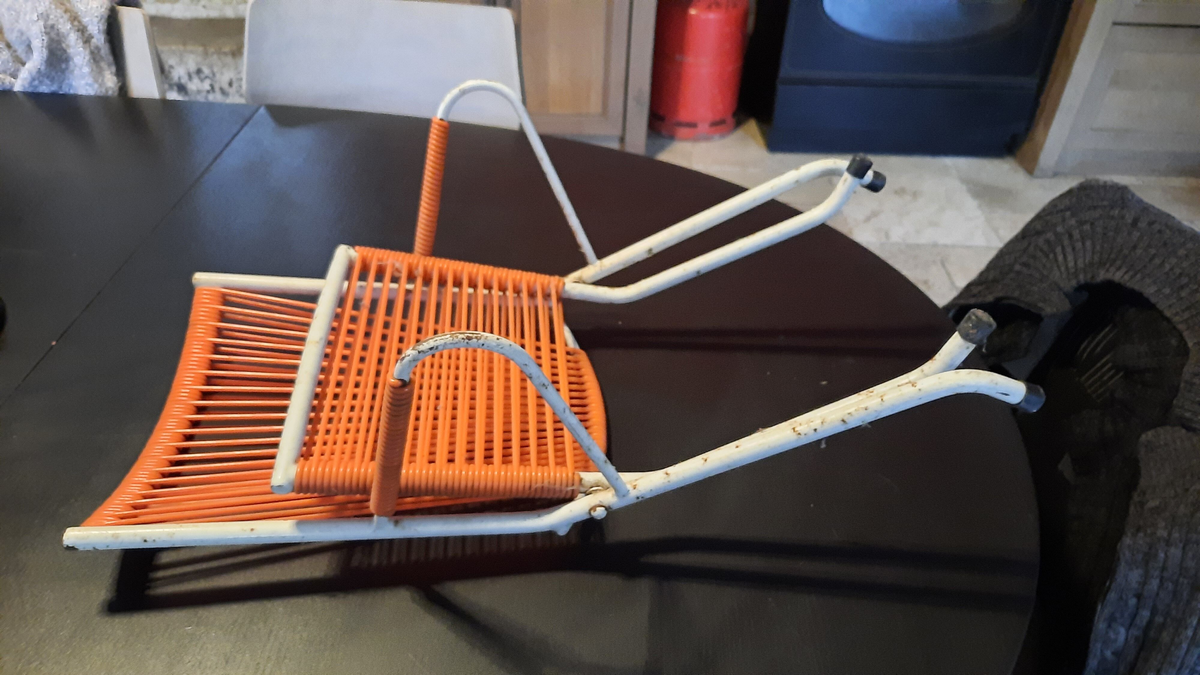 Scoubidou children's chair