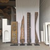 Rectangular Indonesian construction element with blue and yellow plant in carved wood