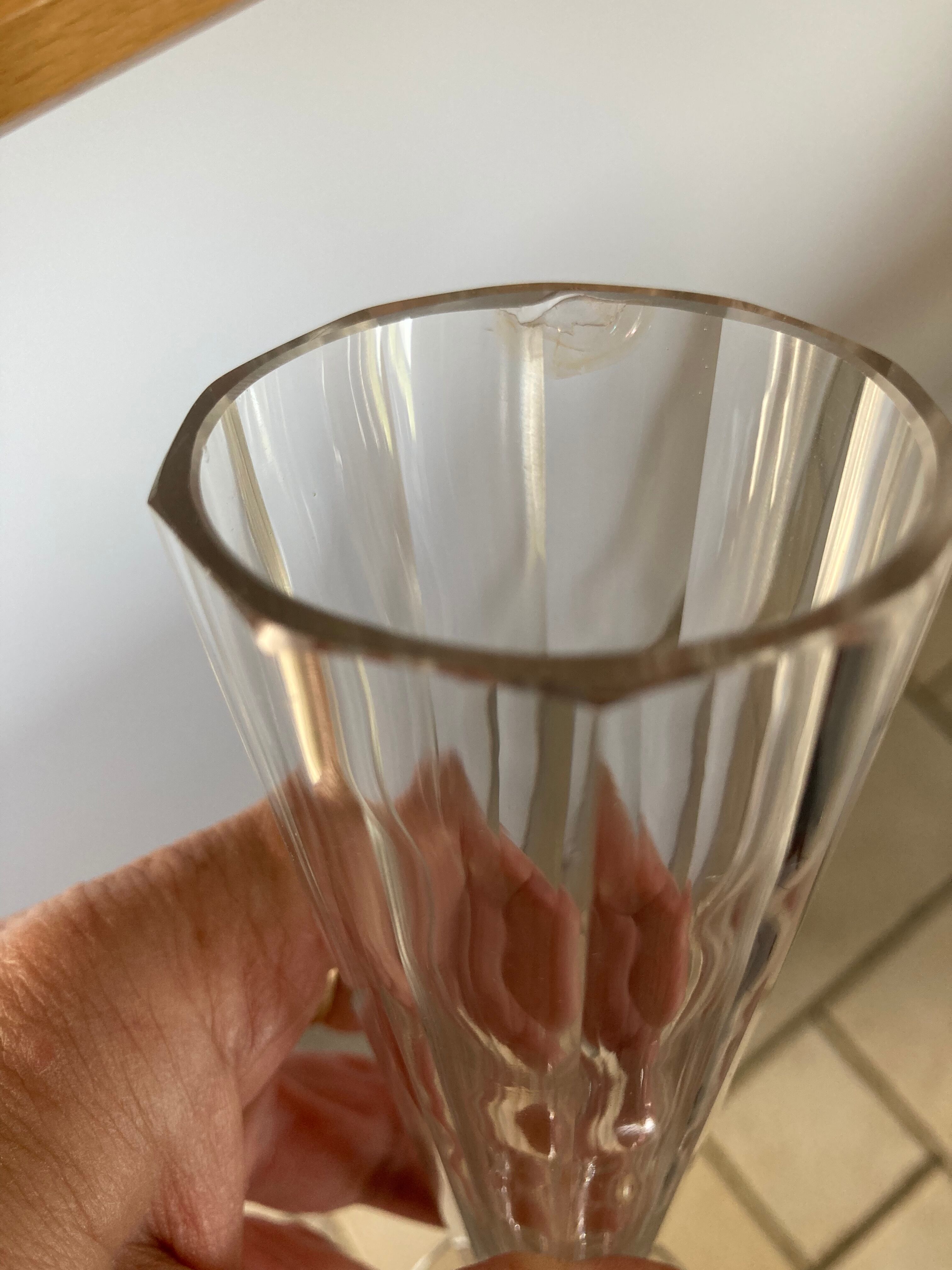 16 crystal champagne flutes