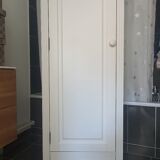 Hosiery cabinet