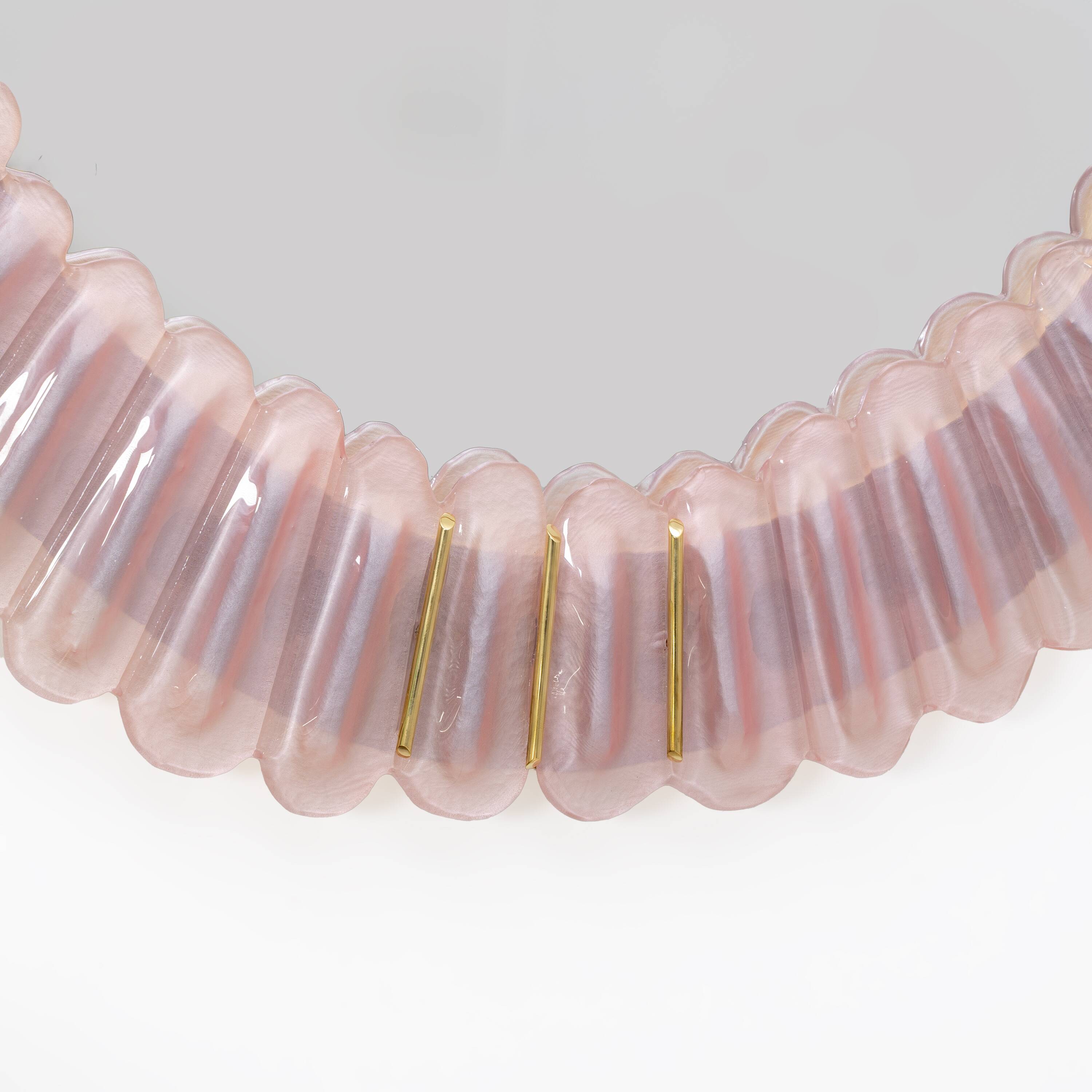 Italian oval mirror in brass and pink blown Murano glass